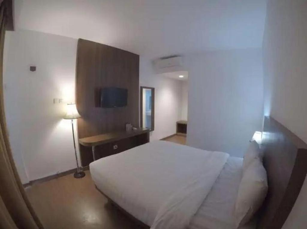 Satria Wisata Hotel Parepare Extérieur photo